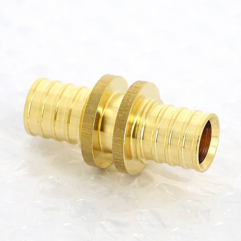 Муфта аксиальная равнопроходная Uni-Fitt 20 740G7700