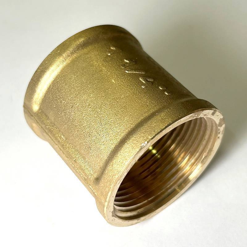 Муфта резьбовая LD Pride DN32 1 1/4 дюйма ВР-ВР латунь LD.65.502.32