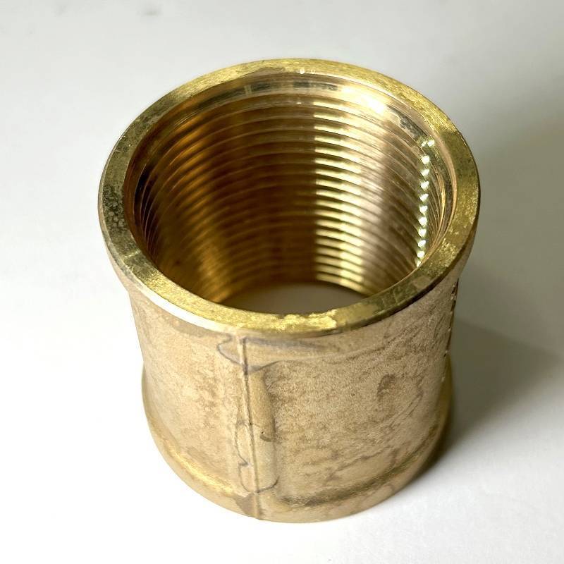 Муфта резьбовая LD Pride DN32 1 1/4 дюйма ВР-ВР латунь LD.65.502.32