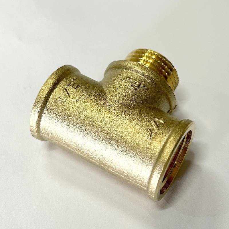 Тройник резьбовой LD 1/2 ВНВ латунный LD.65.521.15