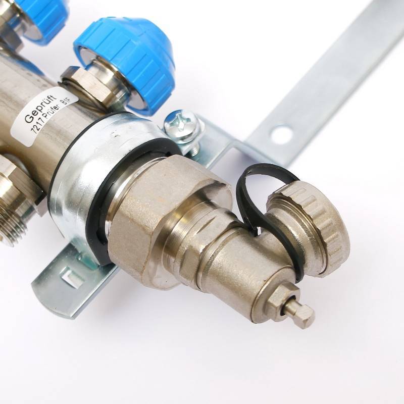 Коллекторная группа Uni-Fitt 1 x 3/4 5 выходов с расходомерами и термостатическими вентилями 455W4305