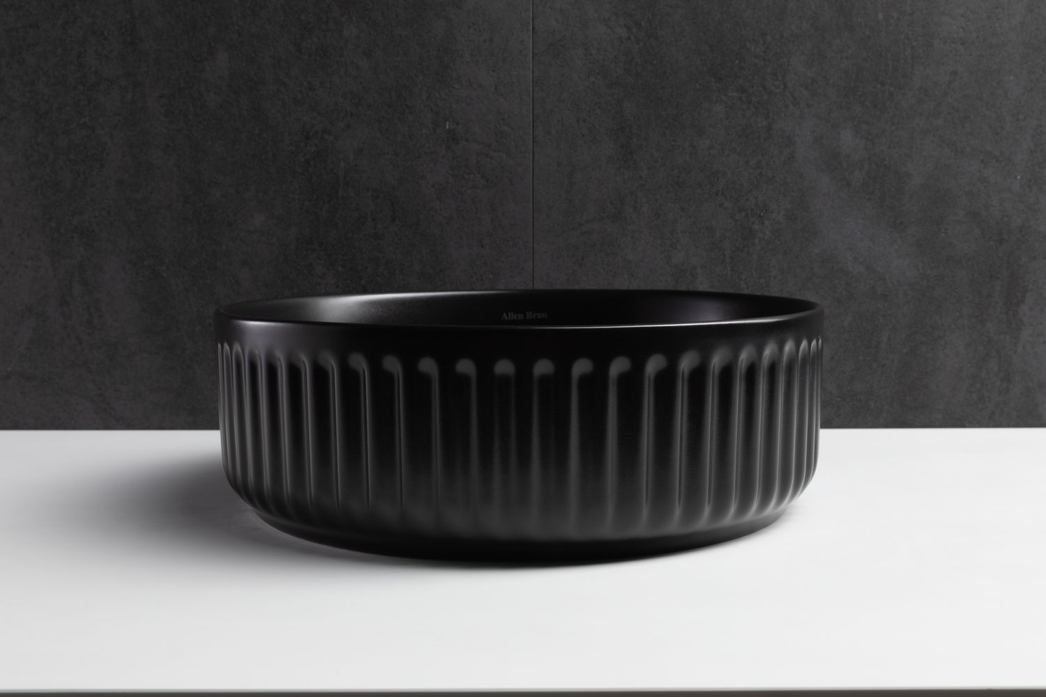 Раковина-чаша Allen Brau Fantasy 36х36х12 см черный 4.11032.31