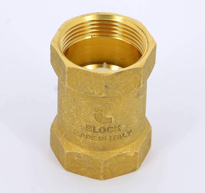 Клапан обратный пружинный Itap BLOCK 1 1/4 с пластиковым затвором 1010114