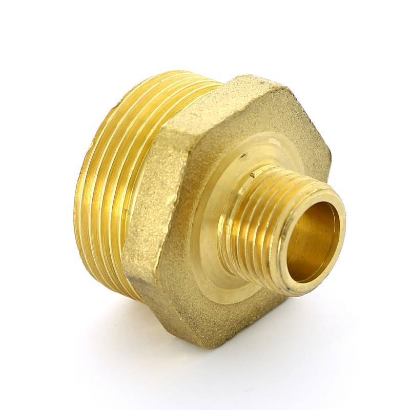 Ниппель редукционный Uni-Fitt 1 1/4x1/2 латунный 600G5200
