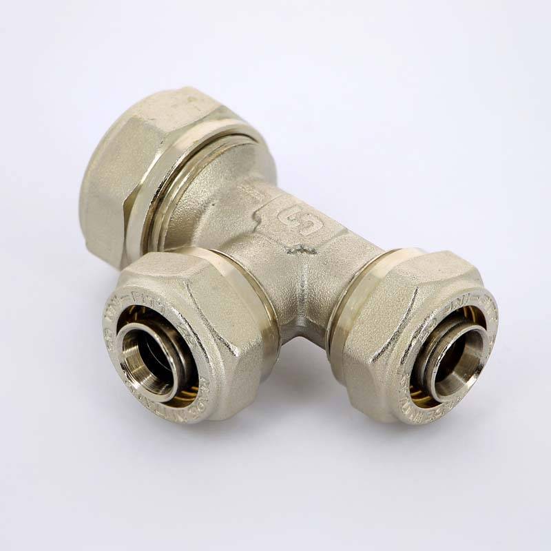 Тройник обжимной никелированный Uni-Fitt 26х20х20 мм 666N8770