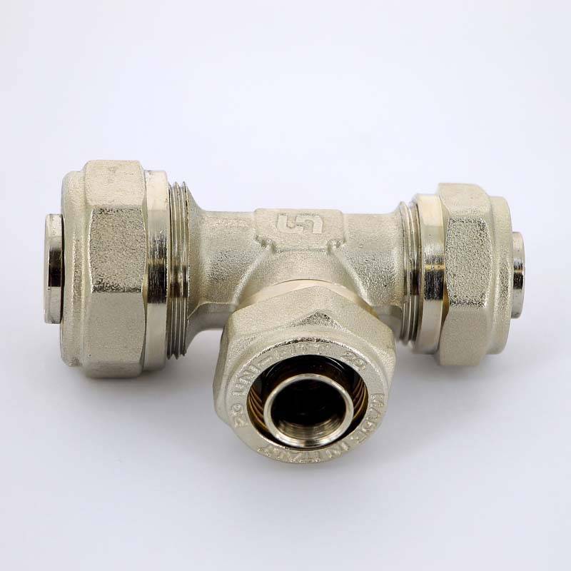 Тройник обжимной никелированный Uni-Fitt 26х20х20 мм 666N8770