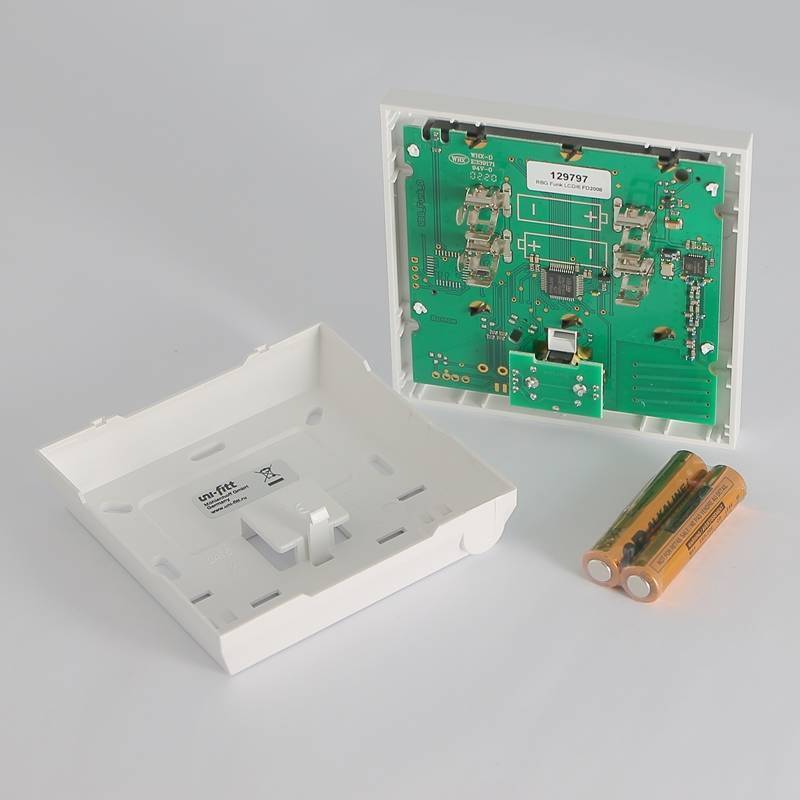 Радиотермостат комнатный электронный Uni-Fitt с дисплеем 346M2000