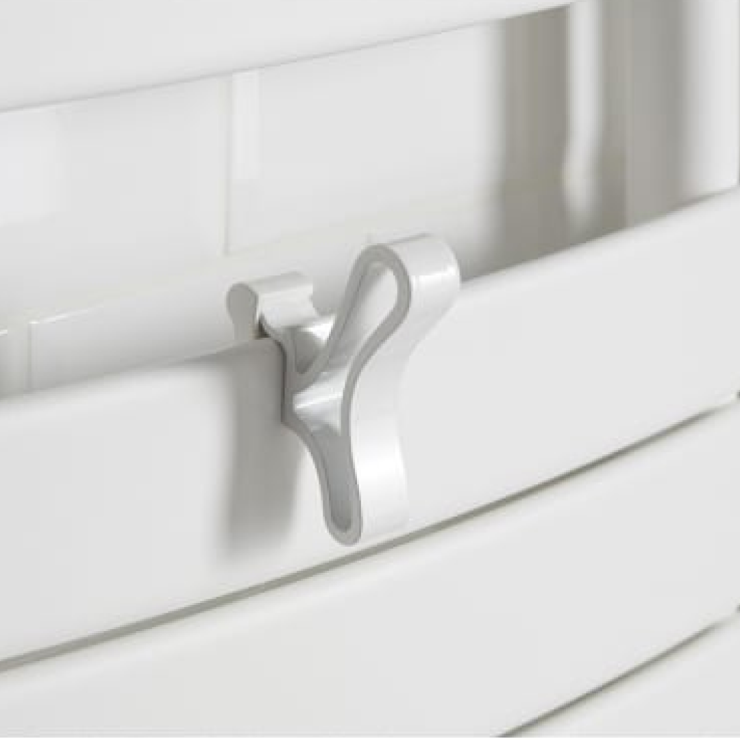 Держатель для полотенец Atlantic Бабочка для полотенцесушителя Adelis белый 136