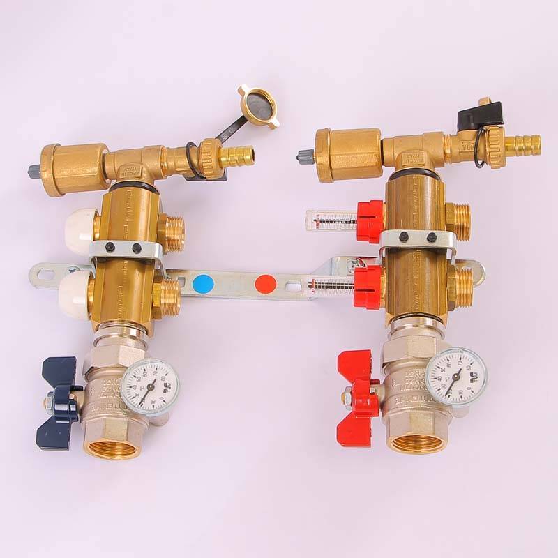 Коллекторная группа с термостатическими вентилями и расходомерами Tiemme 1x3/4 EK 2 выхода 3870027