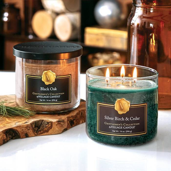 Ароматическая свеча Village Candle Серебристая береза и кедр 396 г 10230