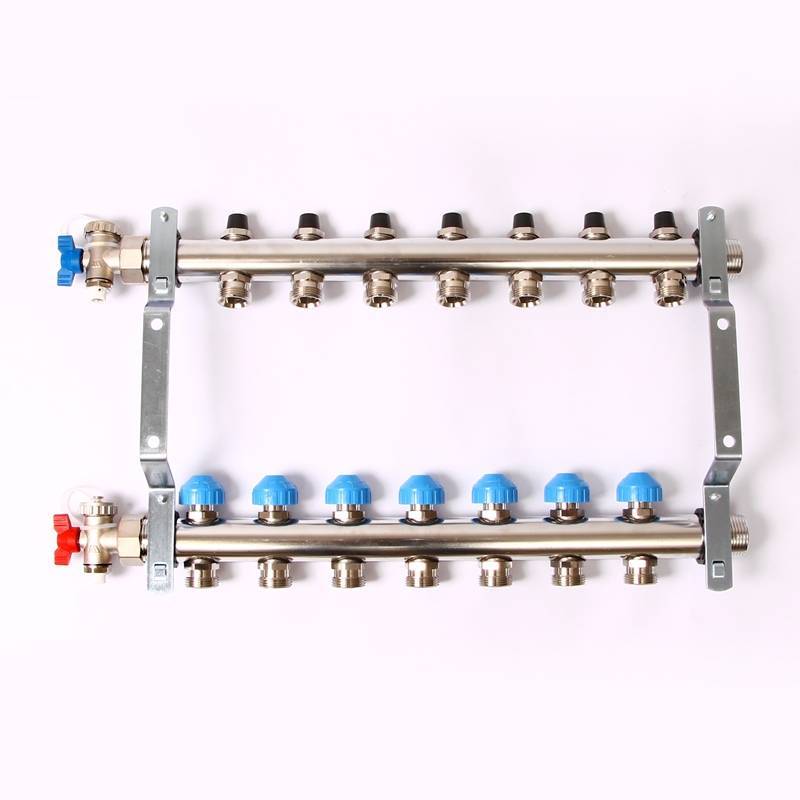 Коллекторная группа из нержавеющей стали Rehau HKV-D с регулирующими и термостатическими вентилями 1 x 3/4 EK 7 выходов 218071