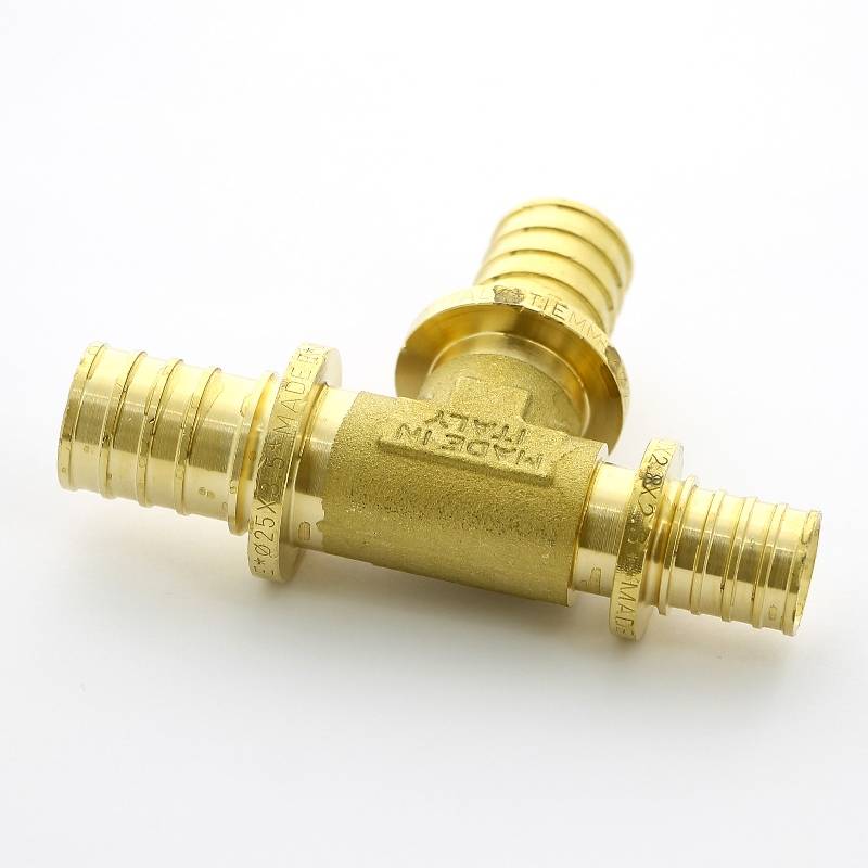 Тройник аксиальный Uni-Fitt 25х25х20 мм 746G8870