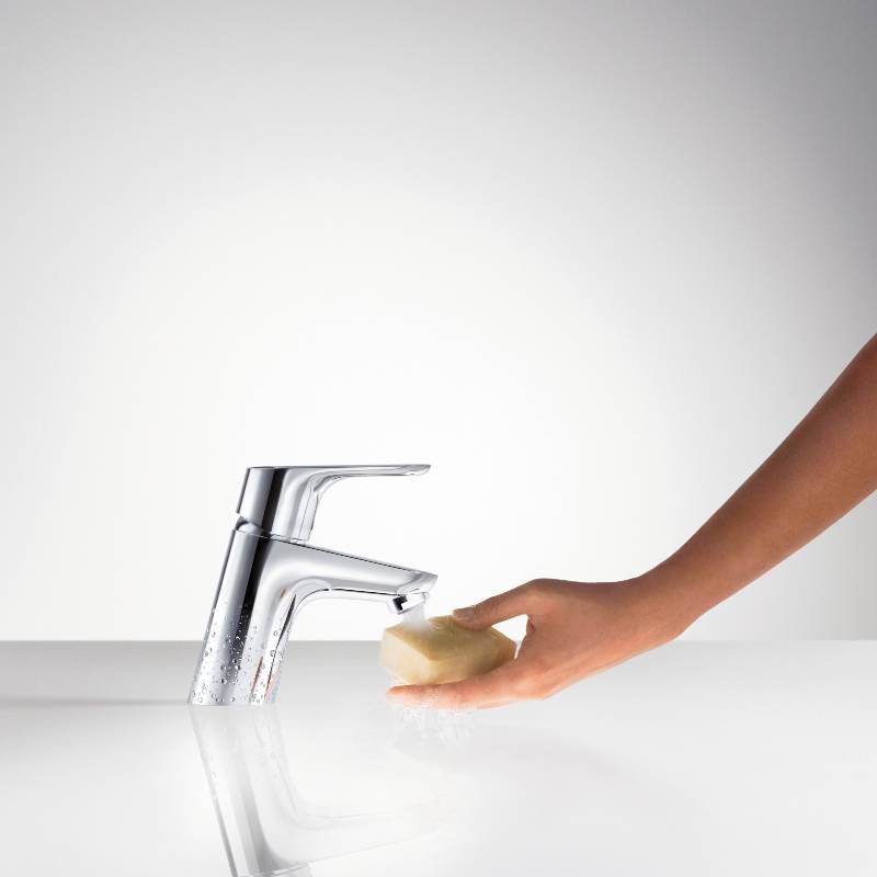 Смеситель для раковины hansgrohe Focus 70 однорычажный со сливным гарнитуром хром 31730000