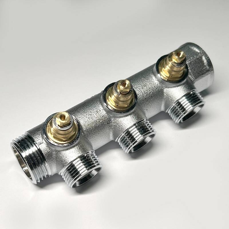 Коллектор регулирующий FAR 3 выхода 1 x 3/4 HP-BP Евроконус 45 мм 414C4330