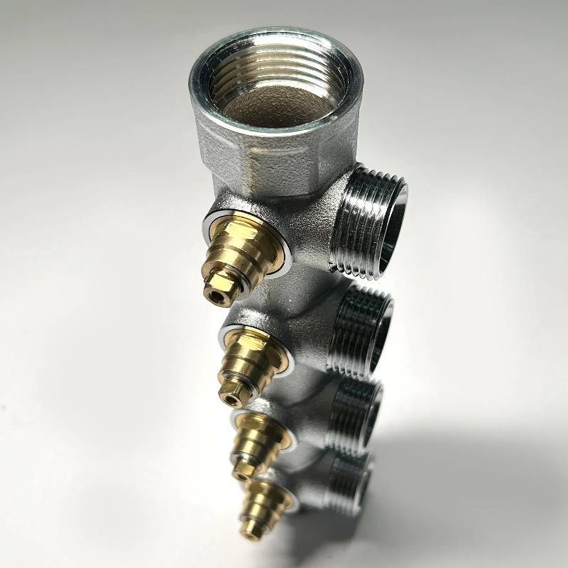 Коллектор регулирующий FAR 4 выхода 1 x 3/4 HP-BP Евроконус 45 мм 414C4340