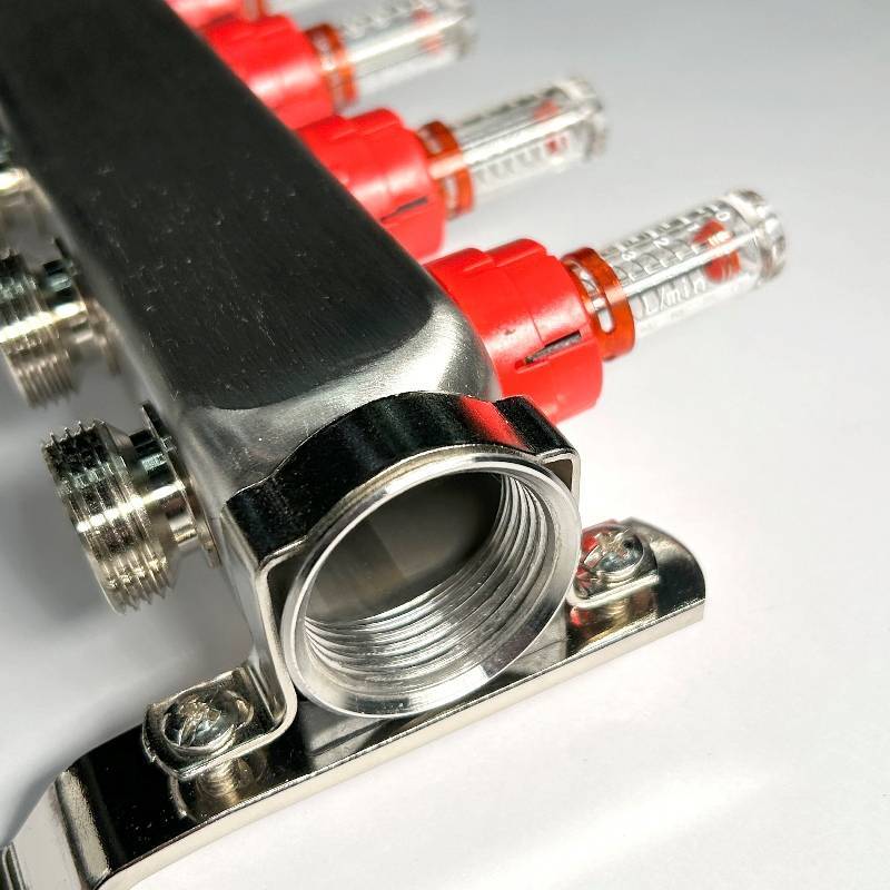 Коллекторная группа WATTS HKV 1 x 6 выходов 3/4 EK с расходомерами из нержавеющей стали 450W4306