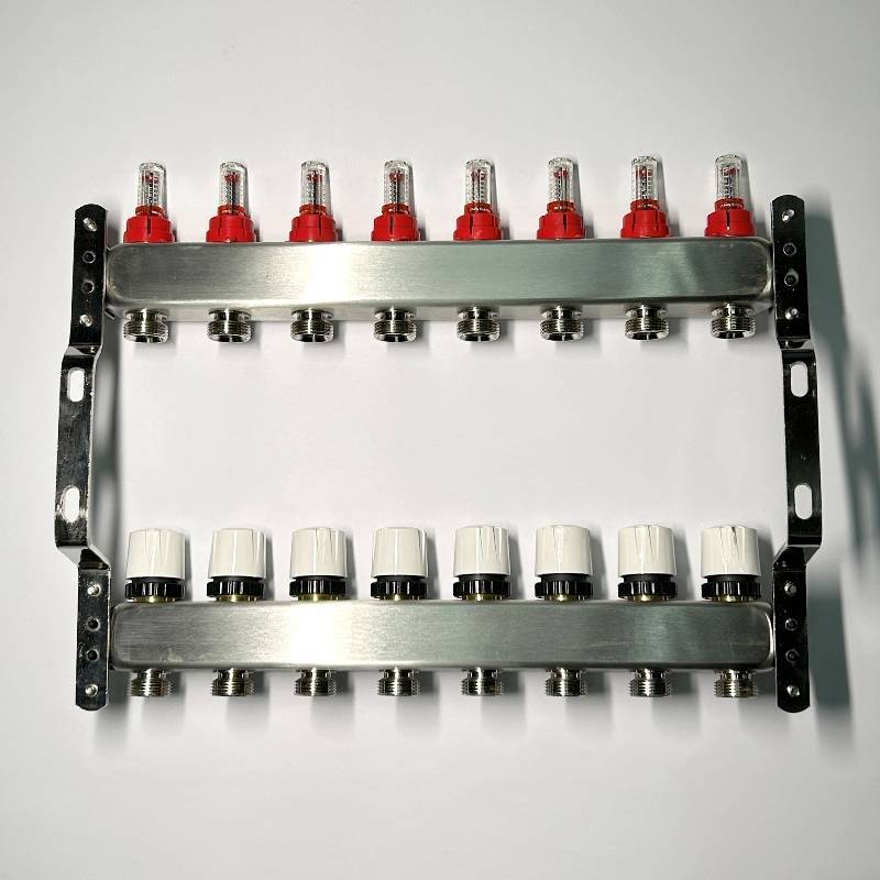 Коллекторная группа WATTS HKV 1 x 8 выходов 3/4 EK с расходомерами из нержавеющей стали 450W4308