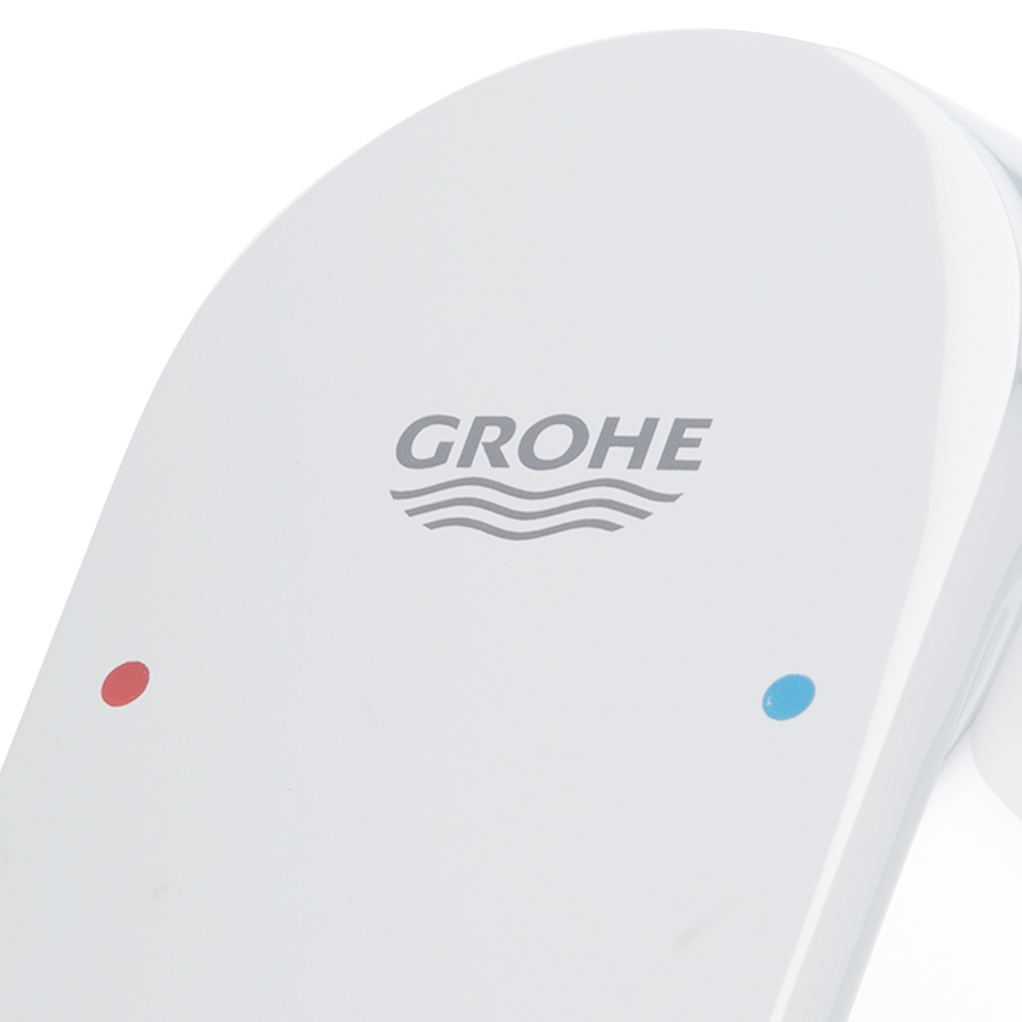 Смеситель для раковины GROHE Eurosmart Cosmopolitan M-Size с цепочкой хром 23326000