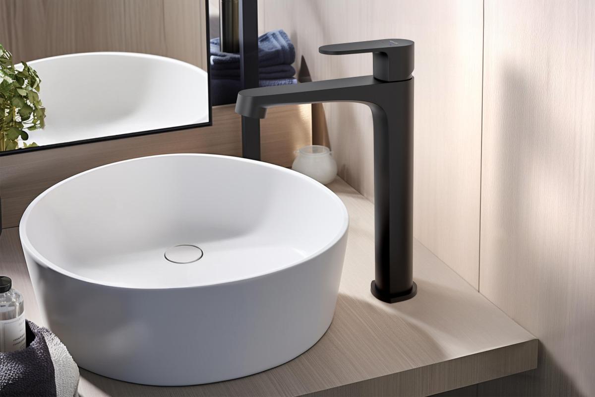 Смеситель для раковины высокий Aquanet Oberon 240 мм матовый черный AQ1204MB