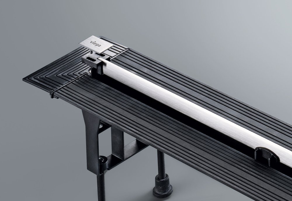 Душевой лоток Viega Advantix Vario 300-1200 мм глянцевый хром 704360