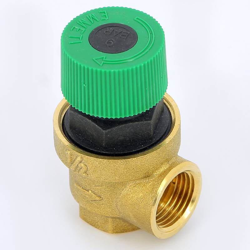 Клапан предохранительный Emmeti 1/2 ВВ 9 бар 00201290