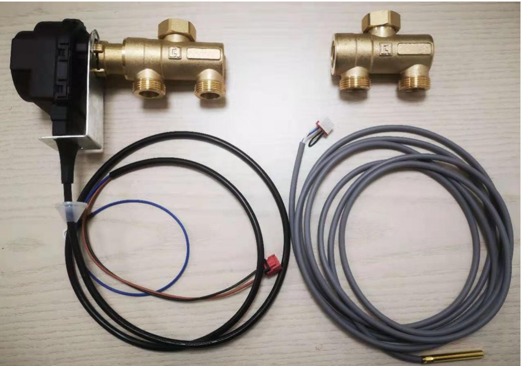 Клапан трехходовой приоритета ГВС Midea для MEB 5-12 Volta 12051000A00621