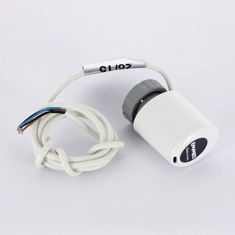 Привод термоэлектрический Emmeti Control T NC нормально закрытый с микропереключателем 230 В 01213252