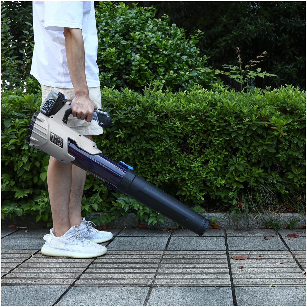 Воздуходувка аккумуляторная DEKO DKBL20 PRO бесщеточная 20 В 2x6.0 Ач 063-4308