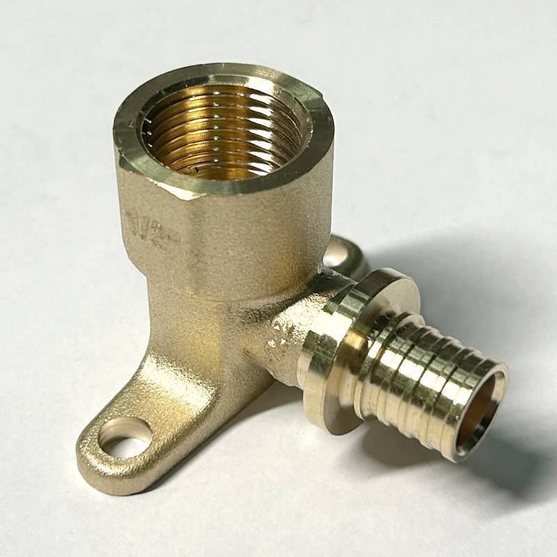 Водорозетка аксиальная Uni-Fitt 16x1/2 h 40 мм 750W6240