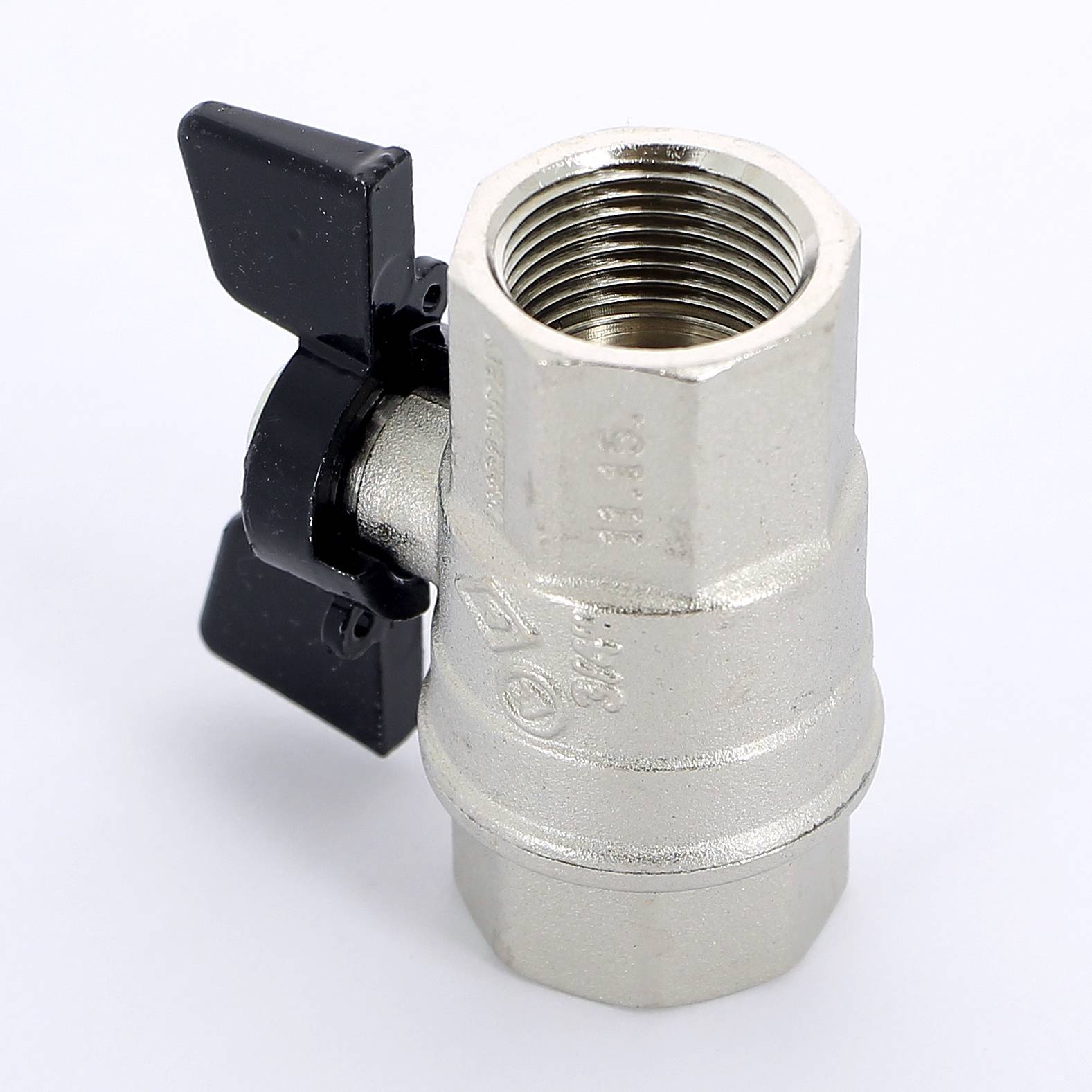 Кран шаровой Bugatti NEVADA 3/4 ВВ ручка-бабочка 4020099