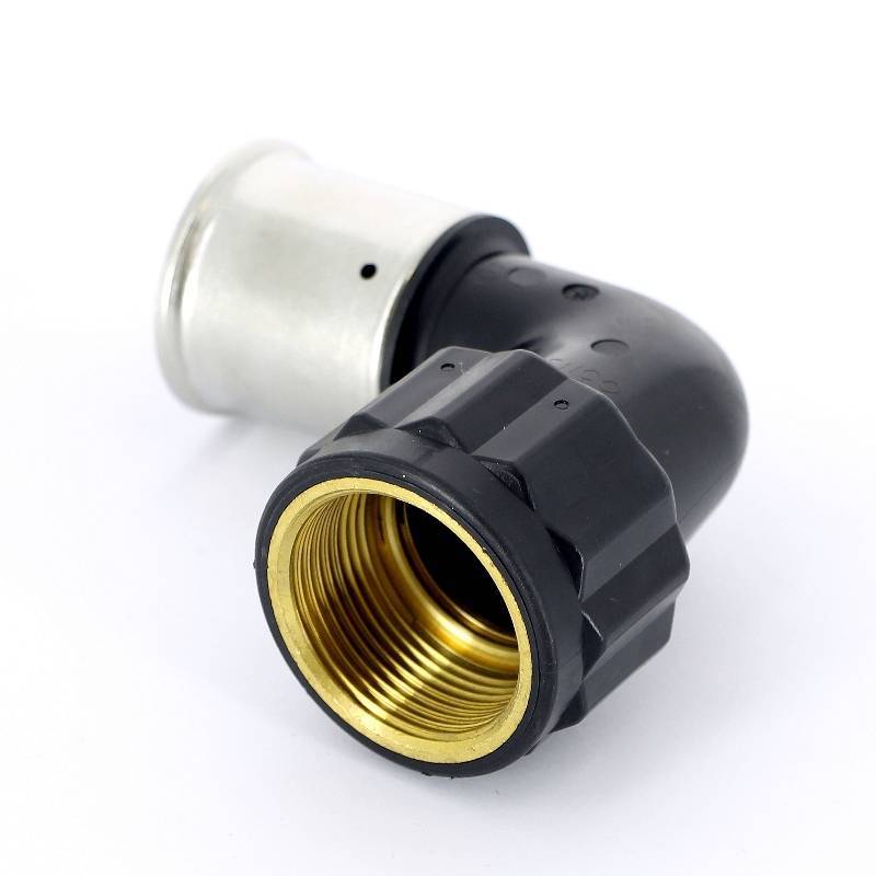 Угол пресс с внутренней резьбой Henco PVDF 40x1 1/4 6PK-4007