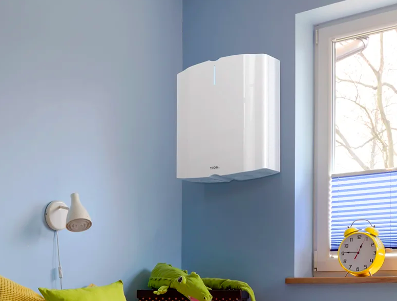 Обеззараживатель-очиститель воздуха Tion Clever MAC