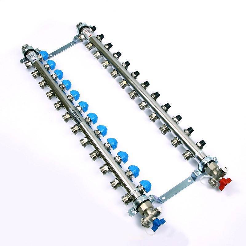 Коллекторная группа из нержавеющей стали Rehau HKV-D с регулирующими и термостатическими вентилями 1 x 3/4 EK 12 выходов 218121