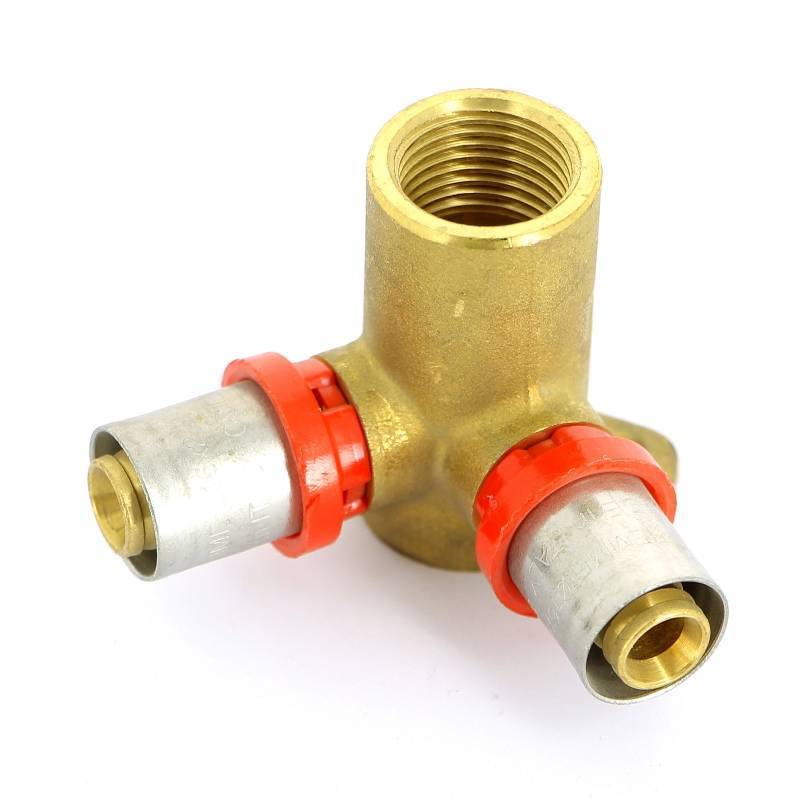 Водорозетка пресс-В проходная Tiemme 16x1/2x16 1650111