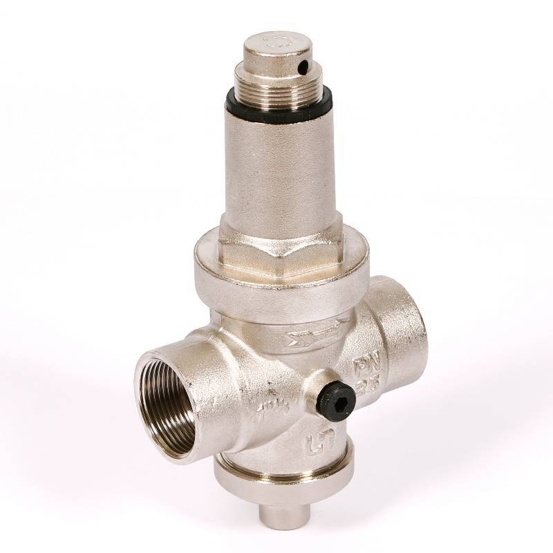 Редуктор давления UNI-FITT 204N ВВ никелированный с отверстием под аксиальный манометр 1 1/4 204N5140