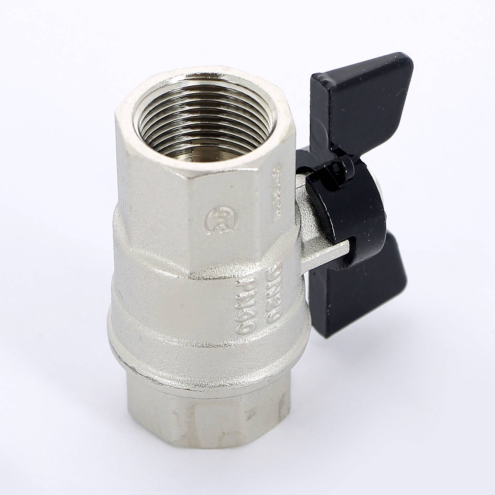 Кран шаровой Bugatti NEVADA 3/4 ВВ ручка-бабочка 4020099