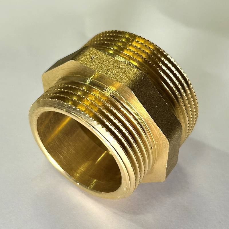 Ниппель редукционный LD Pride 1 1/2 x 1 1/4 латунь LD.65.503.40х32