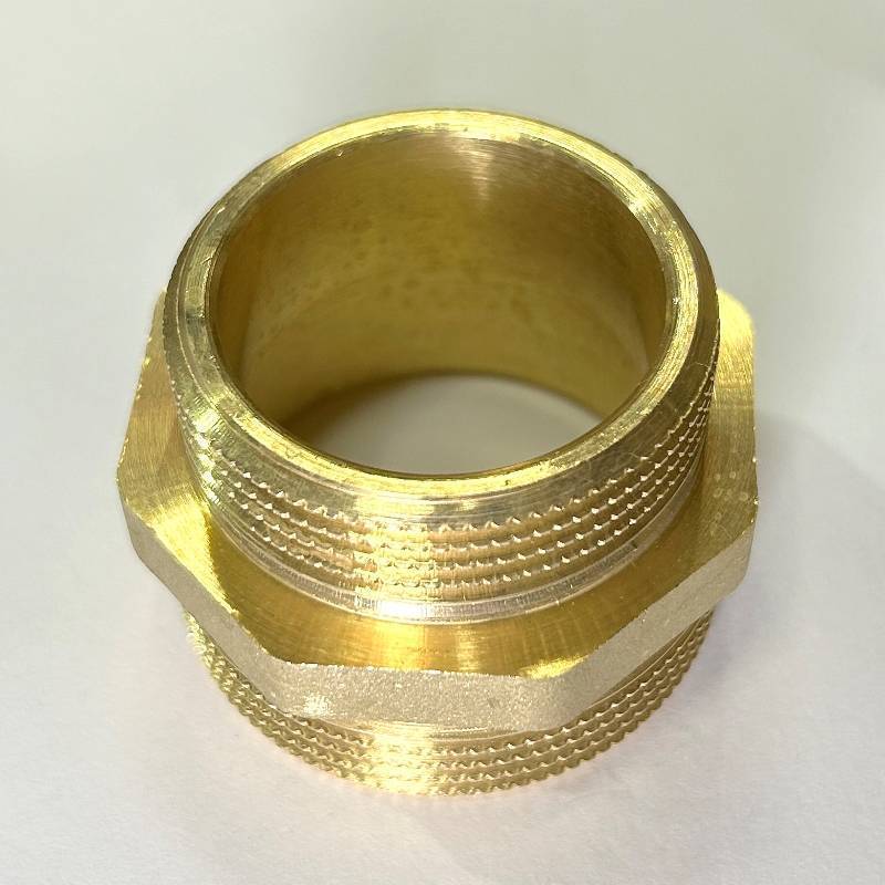 Ниппель редукционный LD Pride 1 1/2 x 1 1/4 латунь LD.65.503.40х32