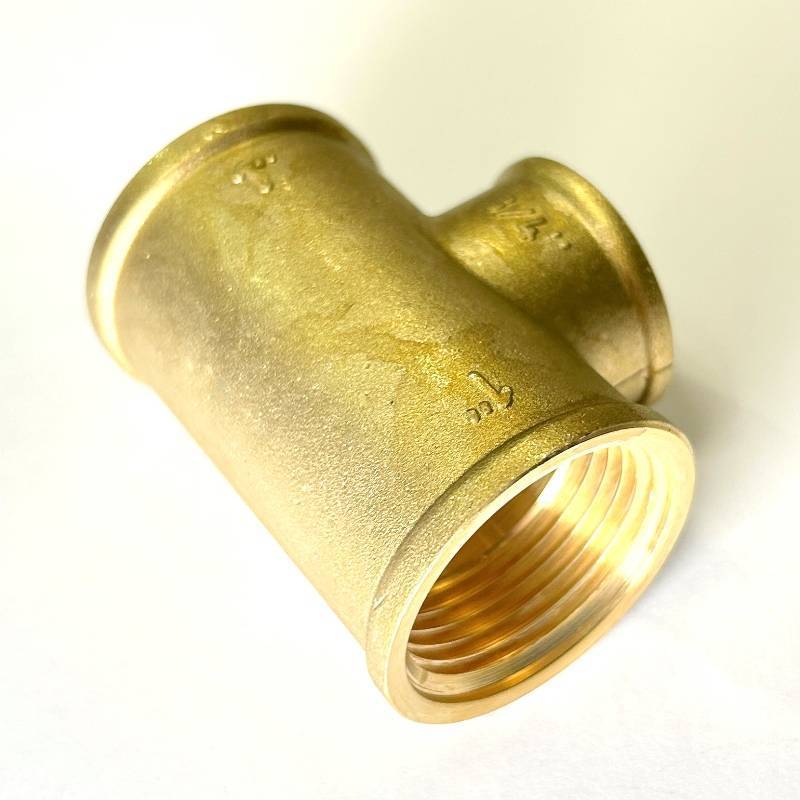 Тройник резьбовой переходной LD 1x3/4x1 ВВВ латунь LD.65.523.25x20x25