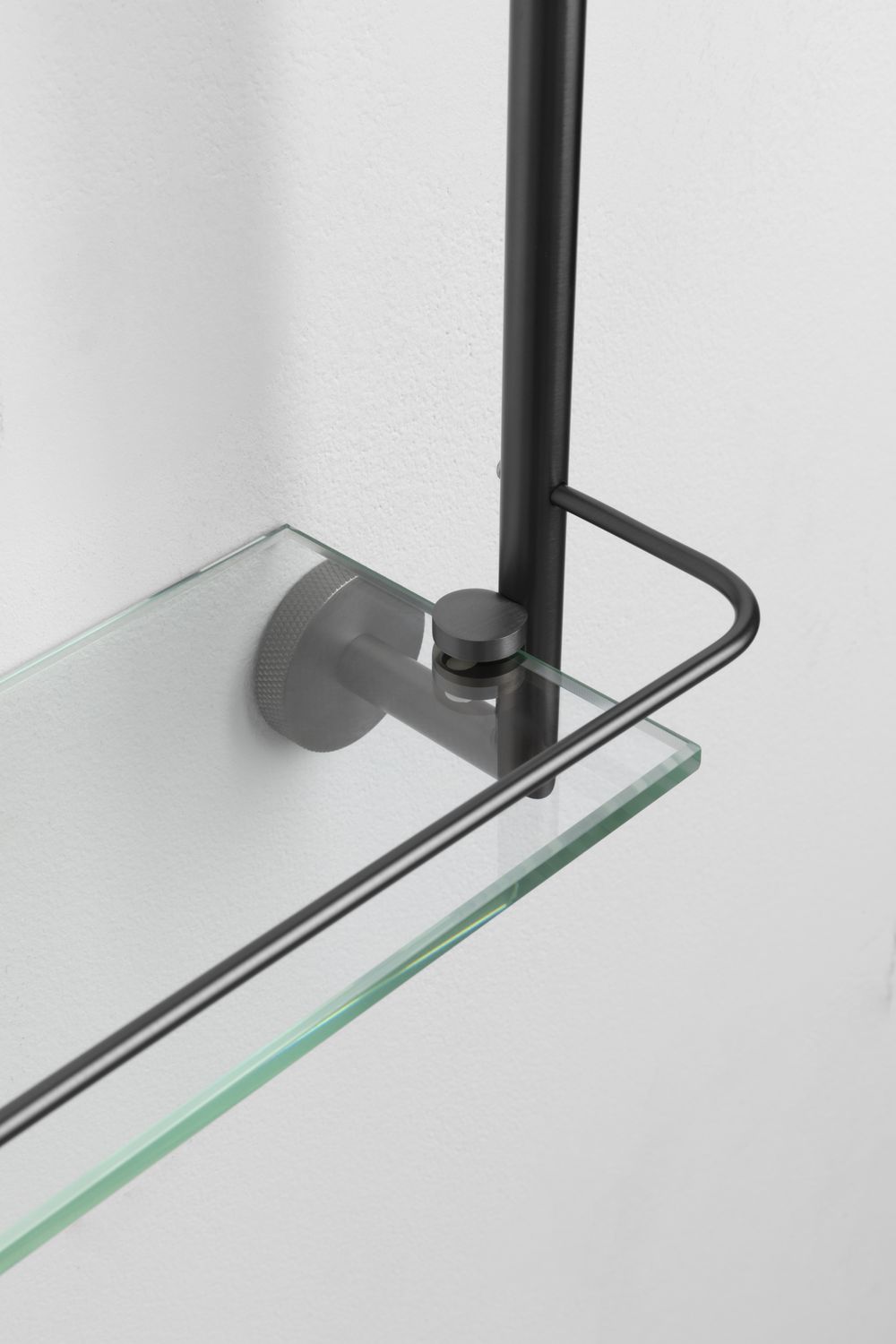 Полка стеклянная подвесная Allen Brau Priority 41.77x13.8x40.8 см графит браш 6.31015-MG