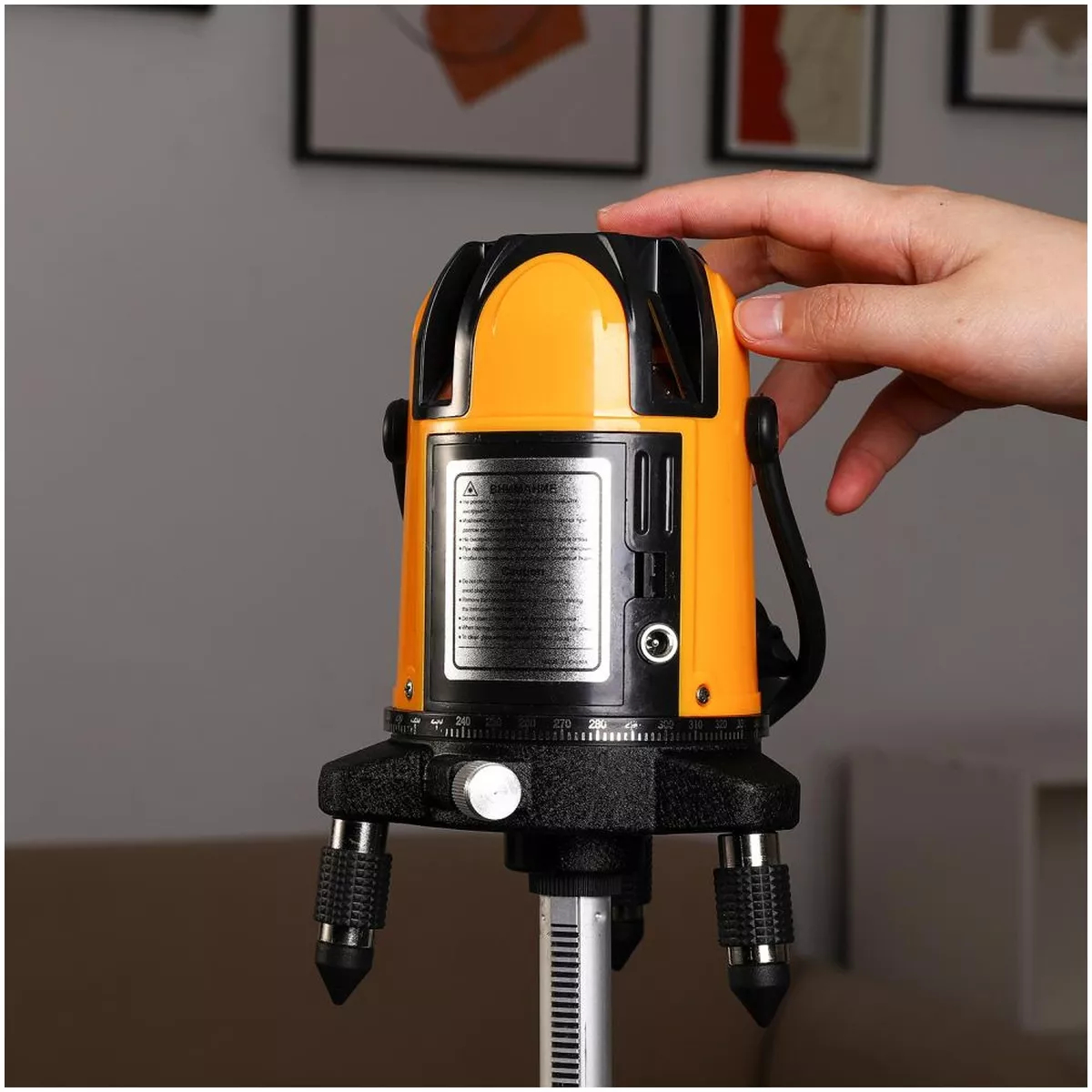 Лазерный уровень DEKO LL57 PRO SET 2 PREMIUM 5 линий красный луч кейс штатив 1 м 065-0262