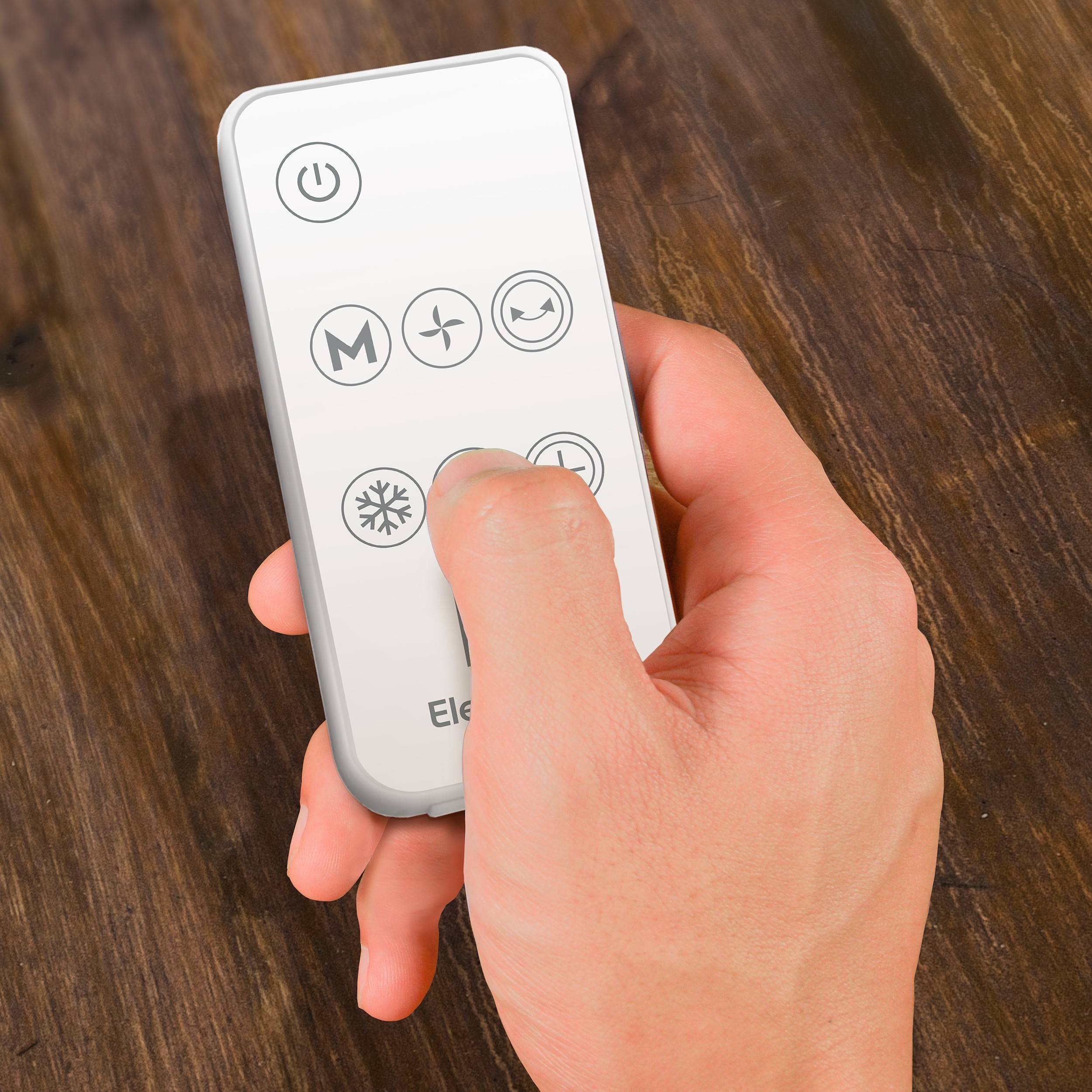 Вентилятор колонный с увлажнением Electrolux EFC-77W