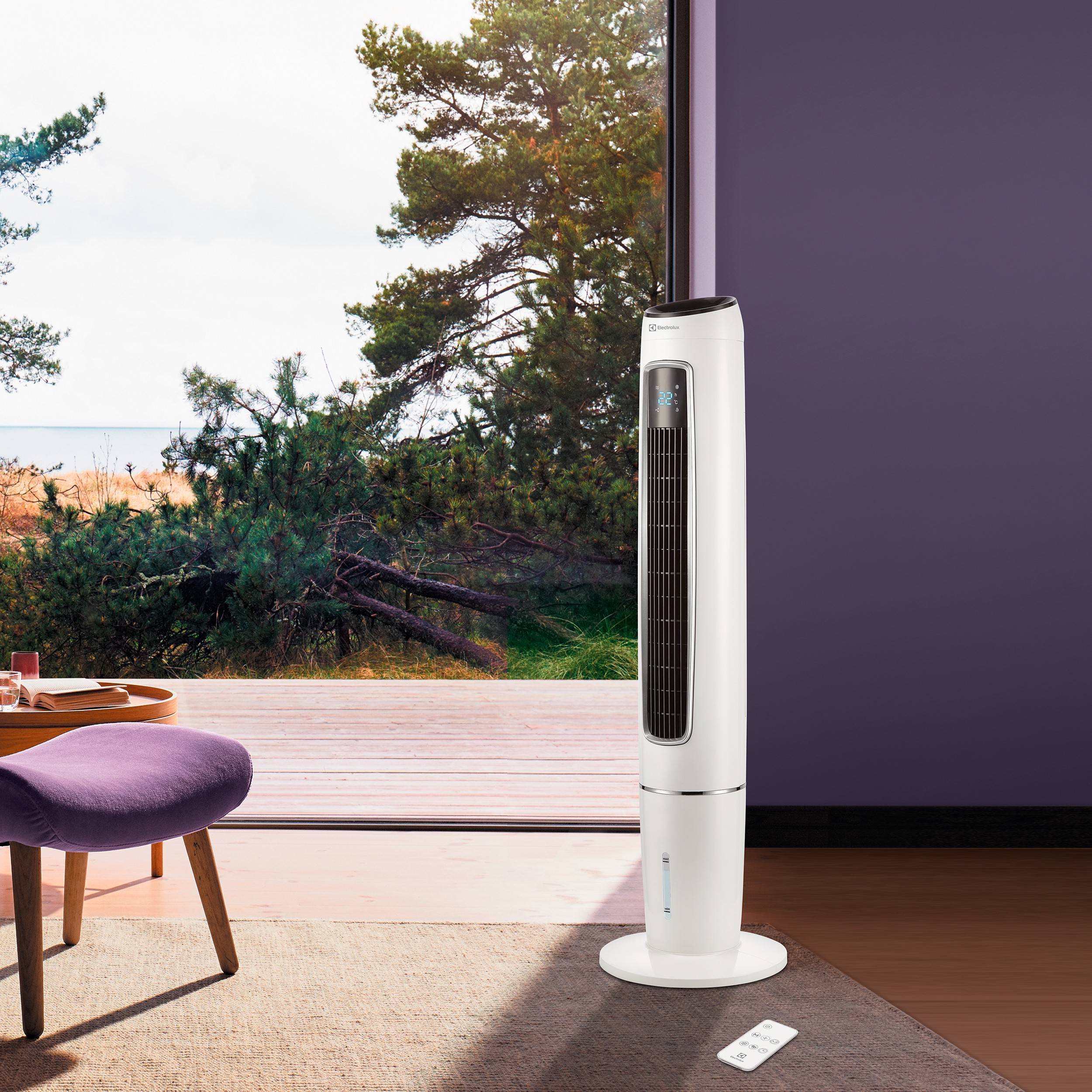 Вентилятор колонный с увлажнением Electrolux EFC-77W