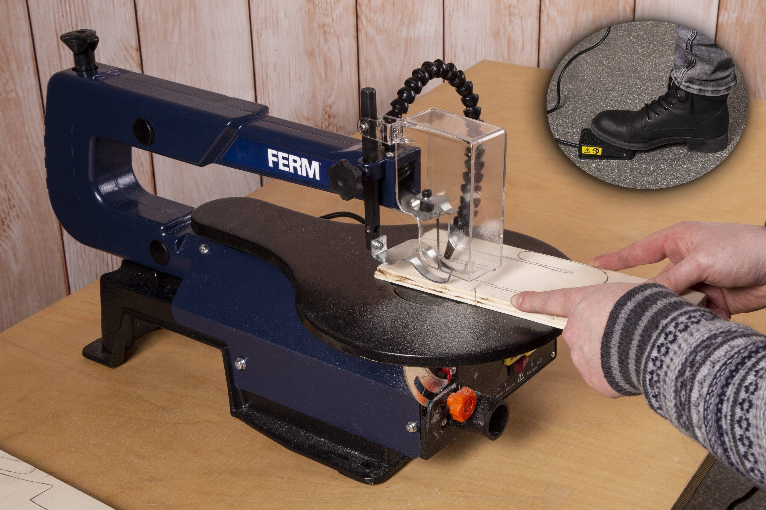 Станок лобзиковый FERM SSM 120 Вт SSM