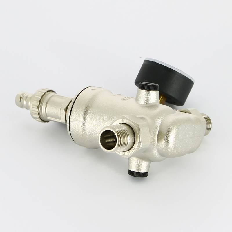 Фильтр промывной Uni-Fitt ВН 1/2 x 3/4 с редукционным соединением и манометром 100 мкм никелированный 217B2310