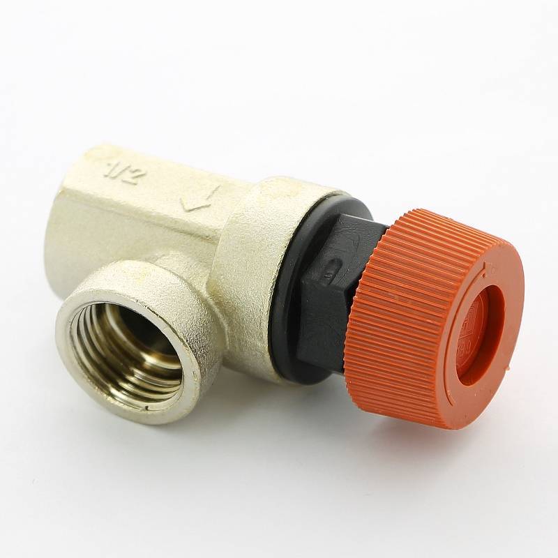 Предохранительный клапан Uni-Fitt 1/2 ВВ 6 бар никелированный 240N6022