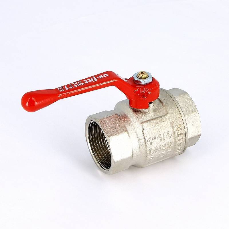 Кран шаровой Uni-Fitt полнопроходной ВВ рычаг 1 1/4 110L5000