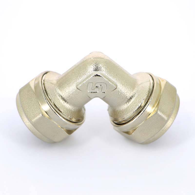 Угол обжимной Uni-Fitt 20 мм никелированный 663N7700