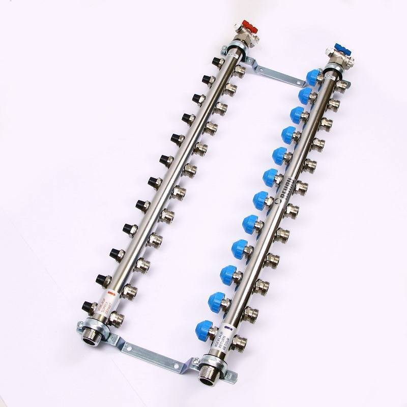 Коллекторная группа из нержавеющей стали Rehau HKV-D с регулирующими и термостатическими вентилями 1 x 3/4 EK 12 выходов 218121