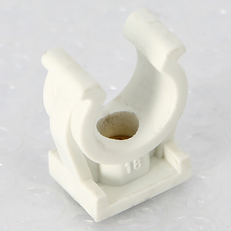 Крепление 18 для труб